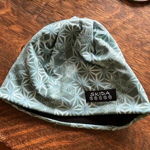 SKIDA winter beanie